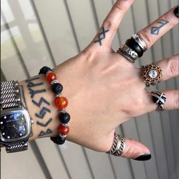 🔴❌ SALE ! red dot items are 2 for $25 . Bundle more than 3 and its $10 each 🙂 - Picture 8 of 13